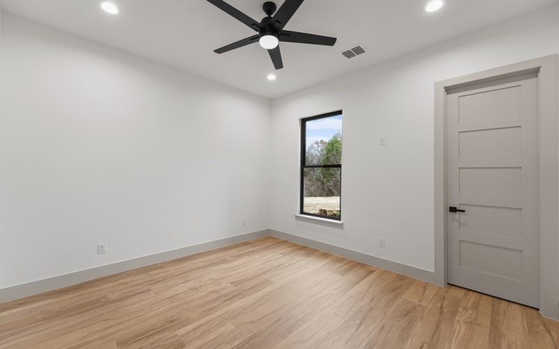 14120 Park Way, Malakoff, TX 75148, 5 Bedrooms Bedrooms, ,3 BathroomsBathrooms,Residential,For Sale,14120 Park Way,0,110198