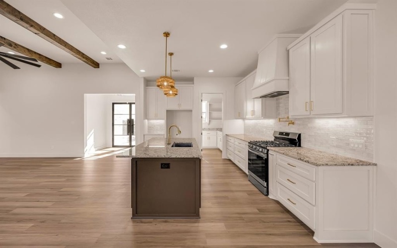 7164 Carnoustie Drive, Cleburne, TX 76033, 3 Bedrooms Bedrooms, ,2 BathroomsBathrooms,Residential,For Sale,7164 Carnoustie Drive,0,21153826