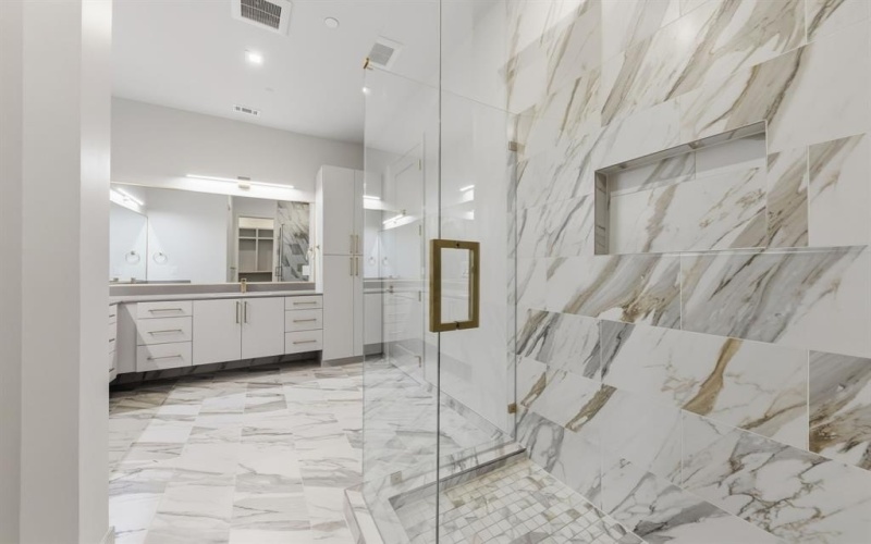 1900 S Ervay Street #608, Dallas, TX 75215, 2 Bedrooms Bedrooms, ,2 BathroomsBathrooms,Residential,For Sale,1900 S Ervay Street,0,21156415