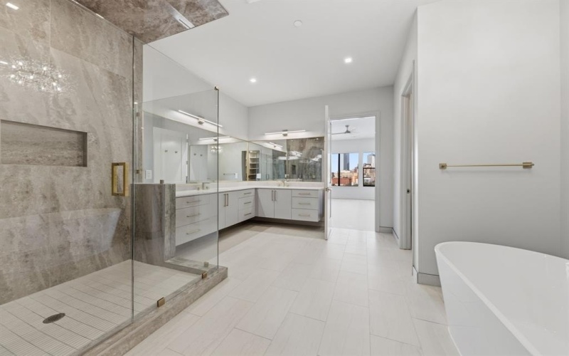 1900 S Ervay Street #608, Dallas, TX 75215, 2 Bedrooms Bedrooms, ,2 BathroomsBathrooms,Residential,For Sale,1900 S Ervay Street,0,21156415