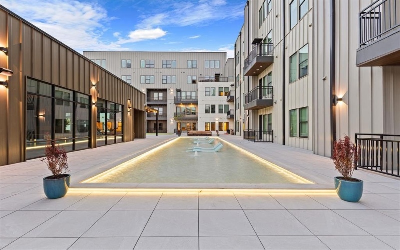 1900 S Ervay Street #608, Dallas, TX 75215, 2 Bedrooms Bedrooms, ,2 BathroomsBathrooms,Residential,For Sale,1900 S Ervay Street,0,21156415