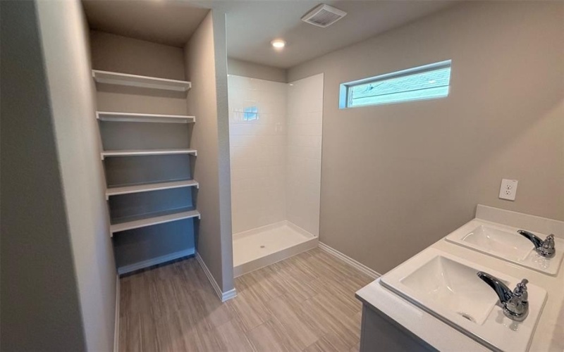 8504 BELTMILL Parkway, Fort Worth, TX 76131, 4 Bedrooms Bedrooms, ,2 BathroomsBathrooms,Residential,For Sale,8504 BELTMILL Parkway,0,21156659