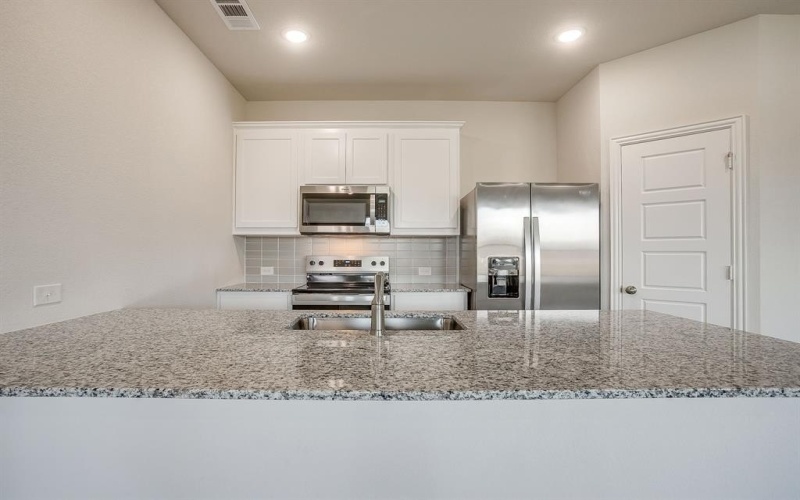 808 Homeplace Circle, Mansfield, TX 76063, 3 Bedrooms Bedrooms, ,2 BathroomsBathrooms,Residential,For Sale,808 Homeplace Circle,0,21157453