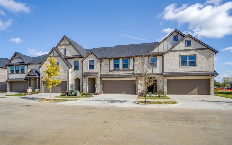 808 Homeplace Circle, Mansfield, TX 76063, 3 Bedrooms Bedrooms, ,2 BathroomsBathrooms,Residential,For Sale,808 Homeplace Circle,0,21157453