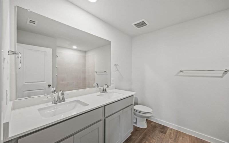 329 Amberville Drive, Red Oak, TX 75154, 4 Bedrooms Bedrooms, ,2 BathroomsBathrooms,Residential,For Sale,329 Amberville Drive,0,21157479