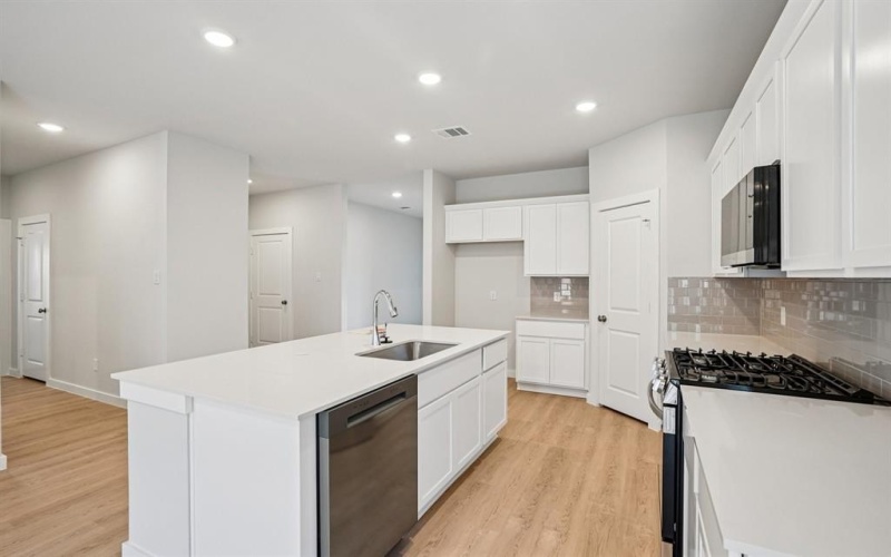 1613 Mahogany Avenue, Alvarado, TX 76009, 3 Habitaciones Habitaciones , ,2 BañosBaños,Residential,En Venta,1613 Mahogany Avenue,0,21157502