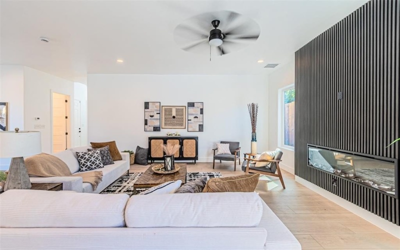 4319 Sylvester Street, Dallas, TX 75219, 3 Bedrooms Bedrooms, ,2 BathroomsBathrooms,Residential,For Sale,4319 Sylvester Street,0,21157512