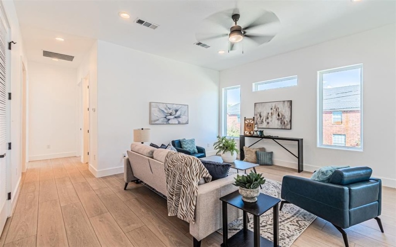 4319 Sylvester Street, Dallas, TX 75219, 3 Bedrooms Bedrooms, ,2 BathroomsBathrooms,Residential,For Sale,4319 Sylvester Street,0,21157512