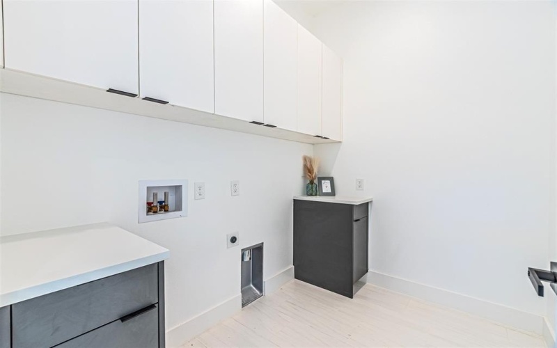 4319 Sylvester Street, Dallas, TX 75219, 3 Bedrooms Bedrooms, ,2 BathroomsBathrooms,Residential,For Sale,4319 Sylvester Street,0,21157512