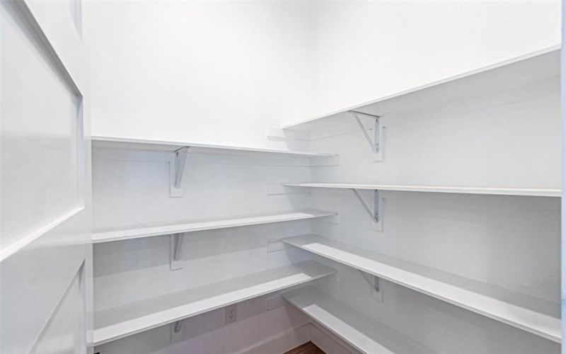 4309 SYLVESTER Street, Dallas, TX 75219, 4 Habitaciones Habitaciones , ,3 BañosBaños,Residential,En Venta,4309 SYLVESTER Street,0,21157567