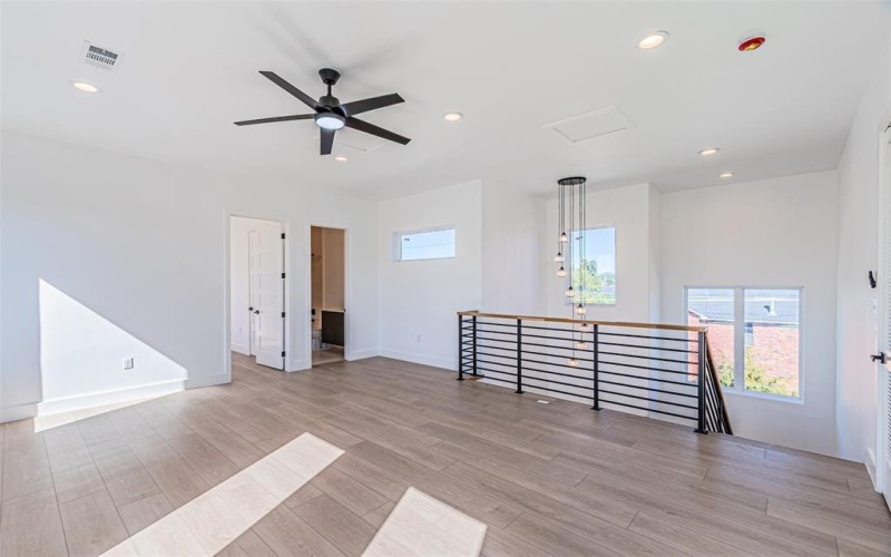 4309 SYLVESTER Street, Dallas, TX 75219, 4 Habitaciones Habitaciones , ,3 BañosBaños,Residential,En Venta,4309 SYLVESTER Street,0,21157567