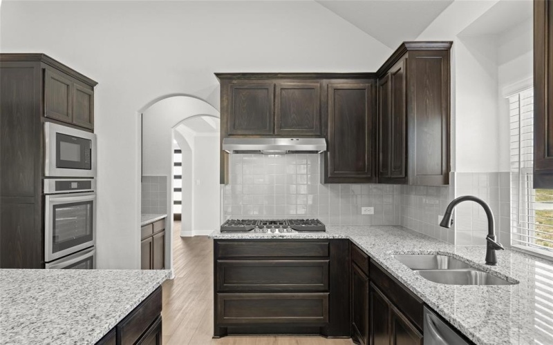695 Cherry Bark Trail, Waxahachie, TX 75165, 4 Habitaciones Habitaciones , ,3 BañosBaños,Residential,En Venta,695 Cherry Bark Trail,20343990
