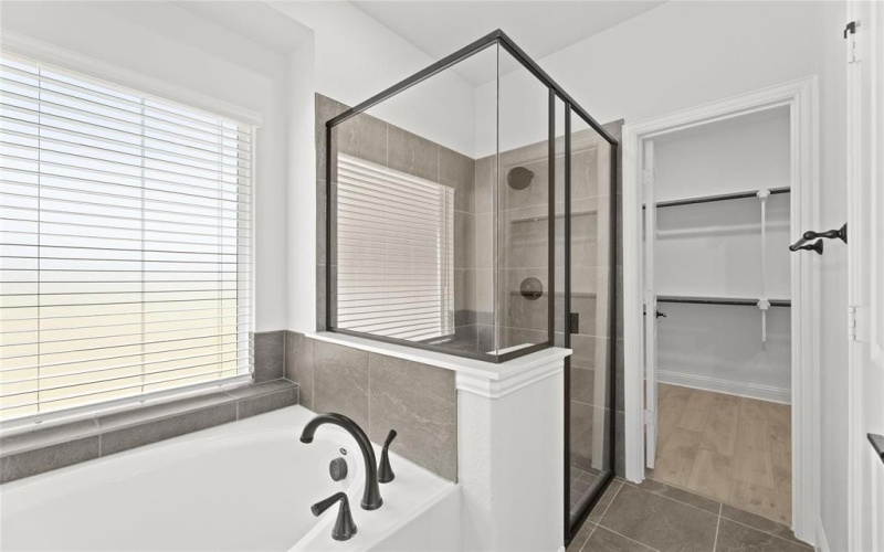 695 Cherry Bark Trail, Waxahachie, TX 75165, 4 Habitaciones Habitaciones , ,3 BañosBaños,Residential,En Venta,695 Cherry Bark Trail,20343990