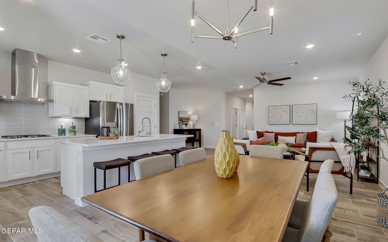 924 Nayland Place, El Paso, TX 79928, 3 Bedrooms Bedrooms, ,1 BathroomBathrooms,Residential,For Sale,924 Nayland Place,0,917387