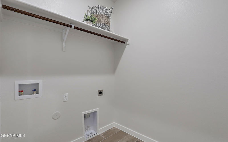 924 Nayland Place, El Paso, TX 79928, 3 Bedrooms Bedrooms, ,1 BathroomBathrooms,Residential,For Sale,924 Nayland Place,0,917387