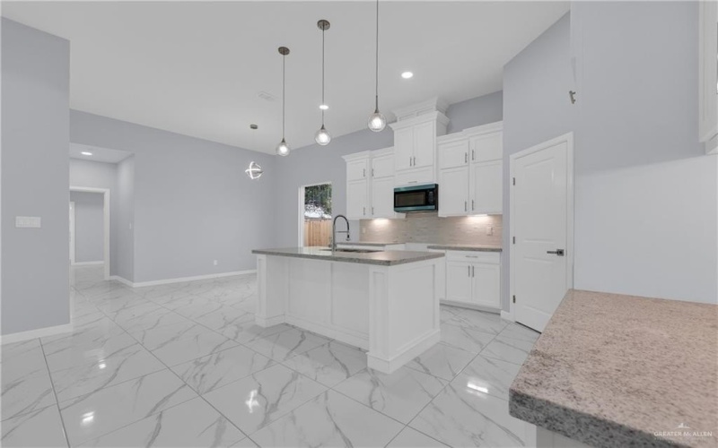 1200 E Acacia Drive, San Juan, TX 78589, 3 Habitaciones Habitaciones , ,2 BañosBaños,Residential,En Venta,1200 E Acacia Drive,0,492543