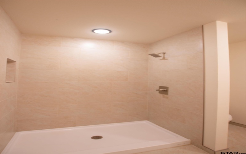 1108 Park St, Tyler, TX 75702, 3 Habitaciones Habitaciones , ,2 BañosBaños,Residential,En Venta,1108 Park St,0,26000930