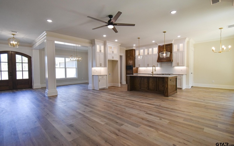 21043 Patriot Circle, Tyler, TX 75703, 4 Bedrooms Bedrooms, ,3 BathroomsBathrooms,Residential,For Sale,21043 Patriot Circle,0,26000945