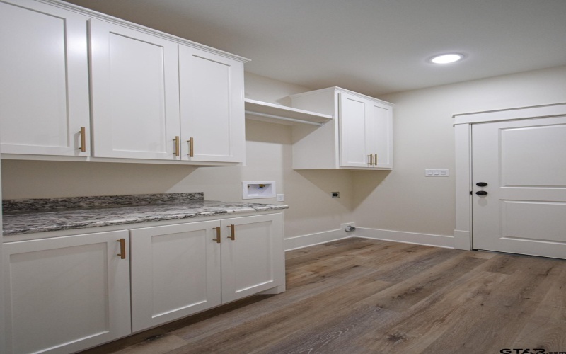 21043 Patriot Circle, Tyler, TX 75703, 4 Bedrooms Bedrooms, ,3 BathroomsBathrooms,Residential,For Sale,21043 Patriot Circle,0,26000945