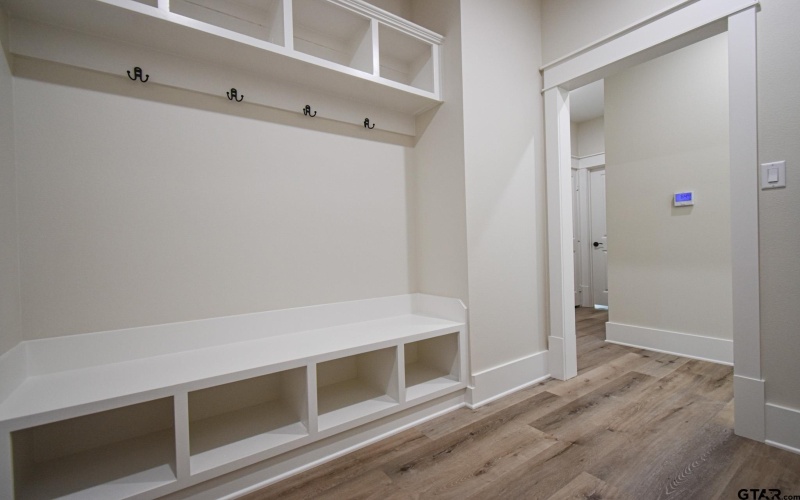 21043 Patriot Circle, Tyler, TX 75703, 4 Bedrooms Bedrooms, ,3 BathroomsBathrooms,Residential,For Sale,21043 Patriot Circle,0,26000945