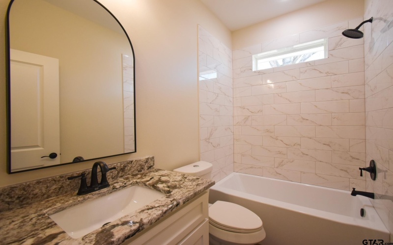 21043 Patriot Circle, Tyler, TX 75703, 4 Bedrooms Bedrooms, ,3 BathroomsBathrooms,Residential,For Sale,21043 Patriot Circle,0,26000945