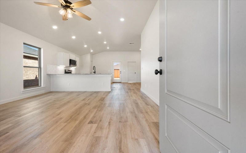 13829 Gary Avenue, Lubbock, TX 79423, 3 Bedrooms Bedrooms, ,2 BathroomsBathrooms,Residential,For Sale,13829 Gary Avenue,0,202600852