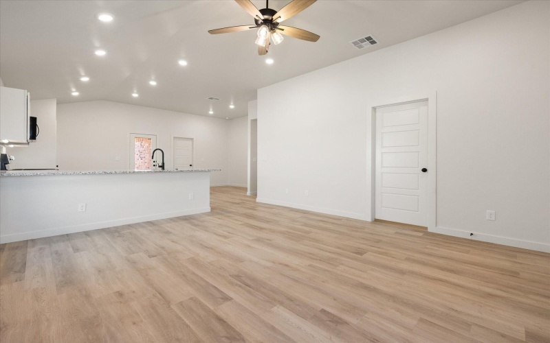 13829 Gary Avenue, Lubbock, TX 79423, 3 Bedrooms Bedrooms, ,2 BathroomsBathrooms,Residential,For Sale,13829 Gary Avenue,0,202600852