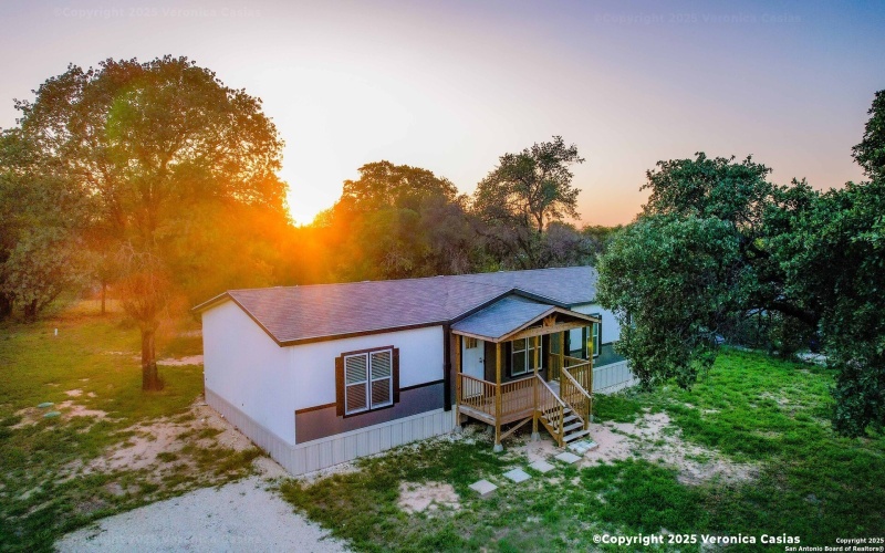 336 County Rd 6846, Lytle, TX 78052, 3 Bedrooms Bedrooms, ,2 BathroomsBathrooms,Residential,For Sale,336 County Rd 6846,0,1934867