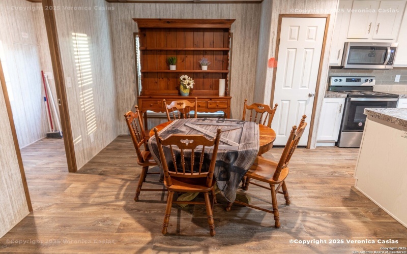 336 County Rd 6846, Lytle, TX 78052, 3 Bedrooms Bedrooms, ,2 BathroomsBathrooms,Residential,For Sale,336 County Rd 6846,0,1934867