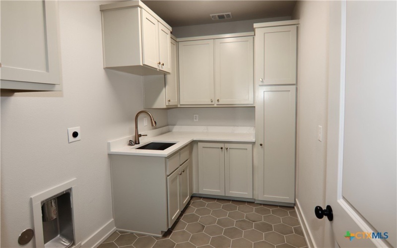 5909 Whippoorwill Road, Temple, TX 76502, 3 Bedrooms Bedrooms, ,3 BathroomsBathrooms,Residential,For Sale,5909 Whippoorwill Road,0,595726