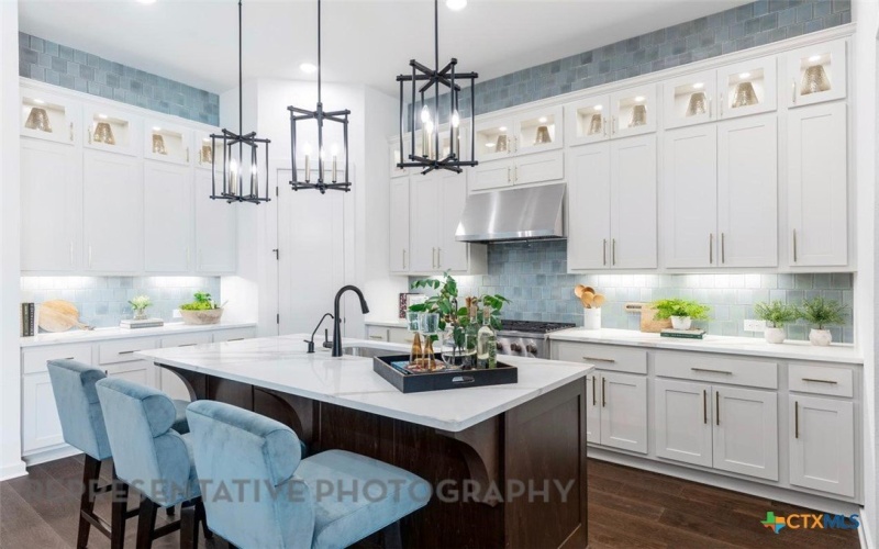 1921 Pining Street, New Braunfels, TX 78132, 4 Bedrooms Bedrooms, ,5 BathroomsBathrooms,Residential,For Sale,1921 Pining Street,0,602249