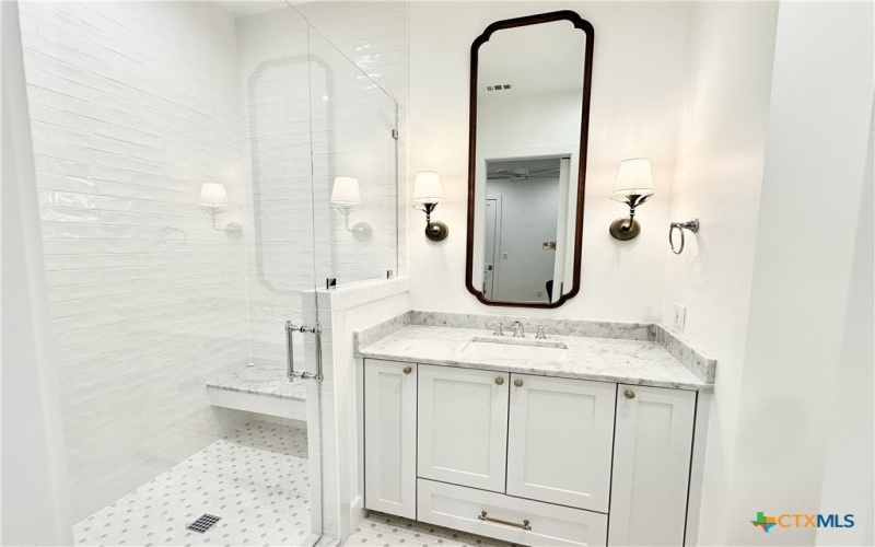 508 Lake Street, Kingsland, TX 78639, 5 Bedrooms Bedrooms, ,5 BathroomsBathrooms,Residential,For Sale,508 Lake Street,0,602345