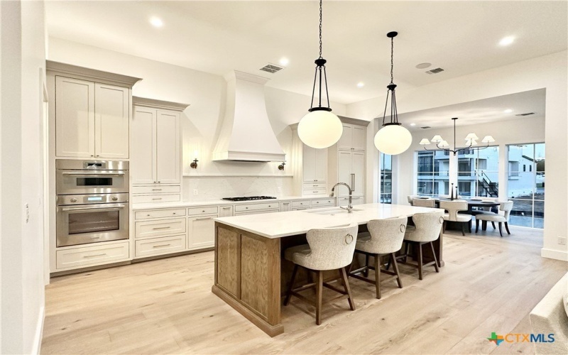 508 Lake Street, Kingsland, TX 78639, 5 Bedrooms Bedrooms, ,5 BathroomsBathrooms,Residential,For Sale,508 Lake Street,0,602345