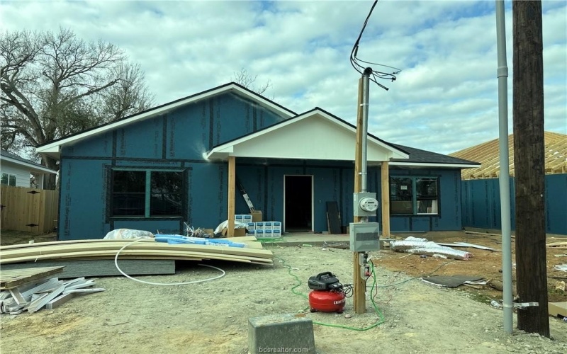 714 N Perkins, Franklin, TX 77856, 3 Bedrooms Bedrooms, ,2 BathroomsBathrooms,Residential,For Sale,714 N Perkins,0,26000672