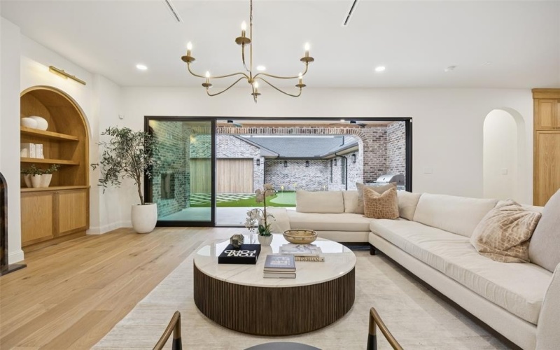 6860 Southridge Drive, Dallas, TX 75214, 5 Bedrooms Bedrooms, ,7 BathroomsBathrooms,Residential,For Sale,6860 Southridge Drive,0,21148589