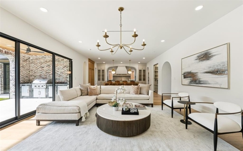 6860 Southridge Drive, Dallas, TX 75214, 5 Bedrooms Bedrooms, ,7 BathroomsBathrooms,Residential,For Sale,6860 Southridge Drive,0,21148589