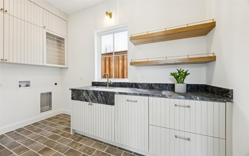 6860 Southridge Drive, Dallas, TX 75214, 5 Bedrooms Bedrooms, ,7 BathroomsBathrooms,Residential,For Sale,6860 Southridge Drive,0,21148589