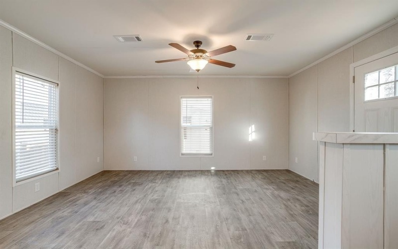 104 Red Oak Street, Alvarado, TX 76009, 1 Bedroom Bedrooms, ,1 BathroomBathrooms,Residential,For Sale,104 Red Oak Street,0,21157078