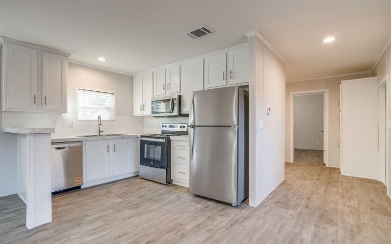 104 Red Oak Street, Alvarado, TX 76009, 1 Bedroom Bedrooms, ,1 BathroomBathrooms,Residential,For Sale,104 Red Oak Street,0,21157078