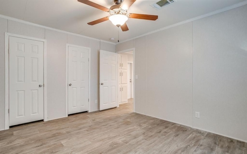 104 Red Oak Street, Alvarado, TX 76009, 1 Bedroom Bedrooms, ,1 BathroomBathrooms,Residential,For Sale,104 Red Oak Street,0,21157078