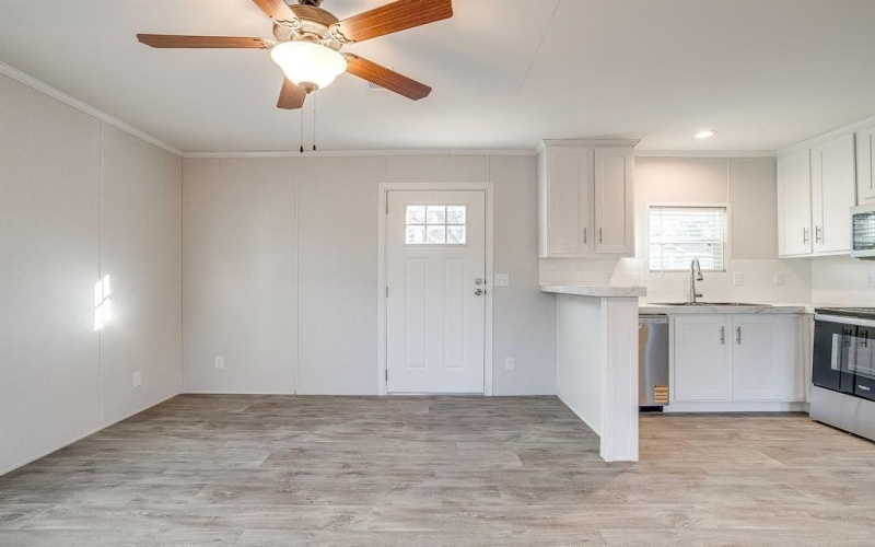 104 Red Oak Street, Alvarado, TX 76009, 1 Bedroom Bedrooms, ,1 BathroomBathrooms,Residential,For Sale,104 Red Oak Street,0,21157078