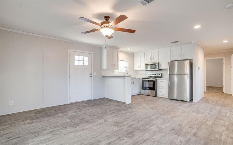 104 Red Oak Street, Alvarado, TX 76009, 1 Bedroom Bedrooms, ,1 BathroomBathrooms,Residential,For Sale,104 Red Oak Street,0,21157078