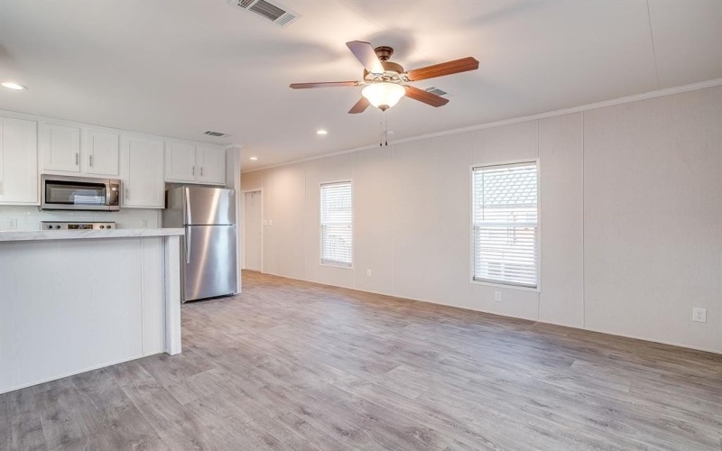 104 Red Oak Street, Alvarado, TX 76009, 1 Bedroom Bedrooms, ,1 BathroomBathrooms,Residential,For Sale,104 Red Oak Street,0,21157078