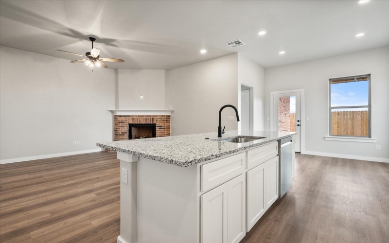 3003 140th Street, Lubbock, TX 79423, 3 Habitaciones Habitaciones , ,2 BañosBaños,Residential,En Venta,3003 140th Street,202553397