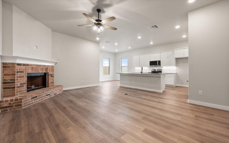 3003 140th Street, Lubbock, TX 79423, 3 Habitaciones Habitaciones , ,2 BañosBaños,Residential,En Venta,3003 140th Street,202553397