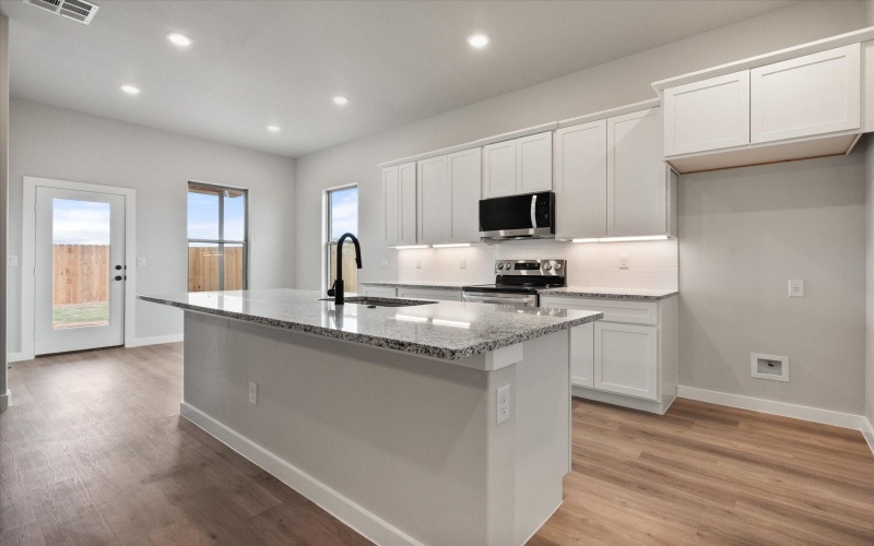 3003 140th Street, Lubbock, TX 79423, 3 Habitaciones Habitaciones , ,2 BañosBaños,Residential,En Venta,3003 140th Street,202553397