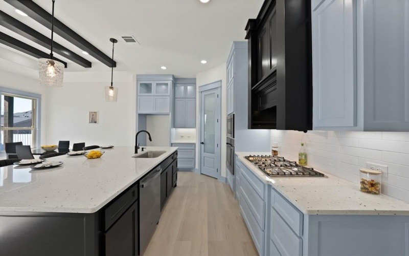 4754 Ramey Avenue, Fort Worth, TX 76105, 4 Habitaciones Habitaciones , ,2 BañosBaños,Residential,En Venta,4754 Ramey Avenue,0,21157860