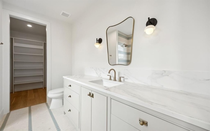 8811 Daytonia Avenue, Dallas, TX 75218, 4 Bedrooms Bedrooms, ,5 BathroomsBathrooms,Residential,For Sale,8811 Daytonia Avenue,0,21157948