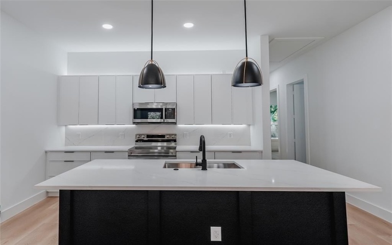 4732 Nome Street, Dallas, TX 75216, 3 Bedrooms Bedrooms, ,2 BathroomsBathrooms,Residential,For Sale,4732 Nome Street,0,21158055