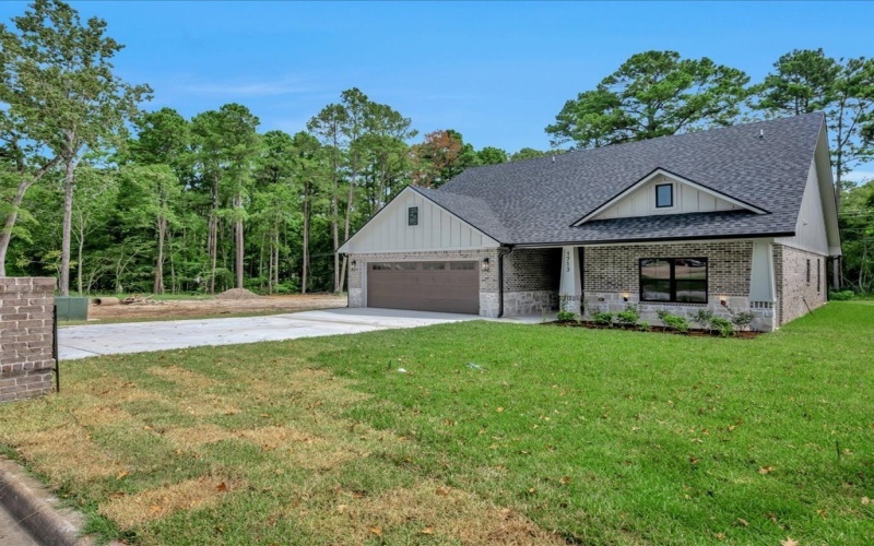 1713 Champions Drive, Lufkin, TX 75901, 3 Bedrooms Bedrooms, ,2 BathroomsBathrooms,Residential,For Sale,1713 Champions Drive,5104559
